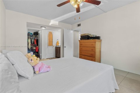 Condominio en venta en Miami, Florida, 2 dormitorios, 89.19 m2 № 1977500 - foto 14