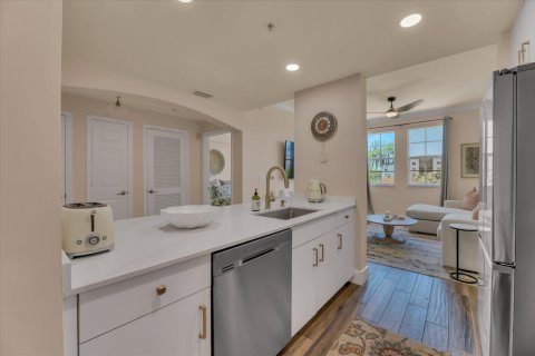 Condo in Fort Lauderdale, Florida, 1 bedroom № 2088172 - photo 2