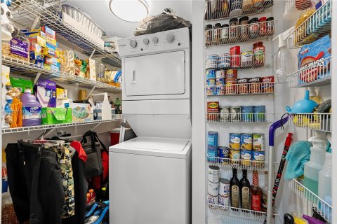 Copropriété à vendre à North Bay Village, Floride: 2 chambres, 118.36 m2 № 2061279 - photo 11