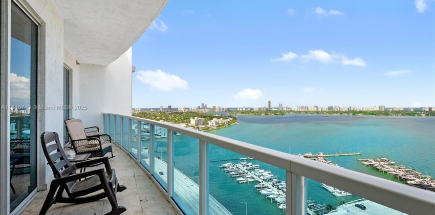 Condo à North Bay Village, Floride, 2 chambres  № 2061279