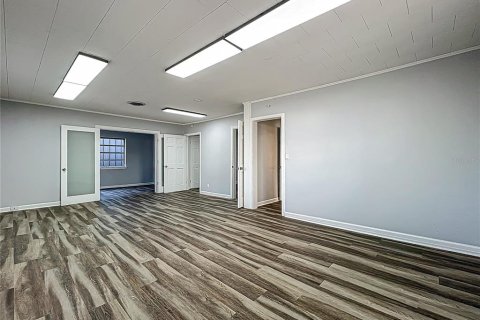 Immobilier commercial à louer à Winter Park, Floride: 178.84 m2 № 1812782 - photo 10