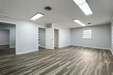 Immobilier commercial à louer à Winter Park, Floride: 178.84 m2 № 1812782 - photo 9