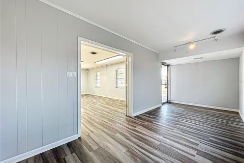 Immobilier commercial à louer à Winter Park, Floride: 178.84 m2 № 1812782 - photo 7