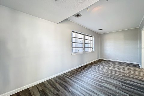 Immobilier commercial à louer à Winter Park, Floride: 178.84 m2 № 1812782 - photo 5