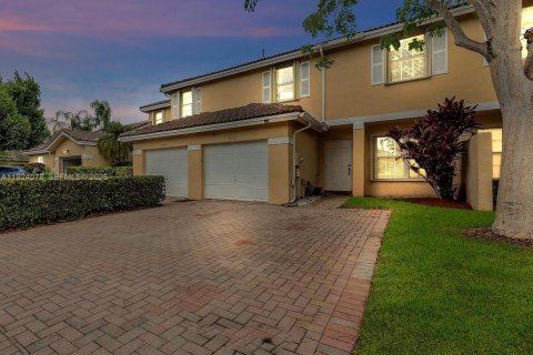 Купить таунхаус в Санрайз, Флорида 4 спальни, 145.67м2, № 1988447 - фото 30