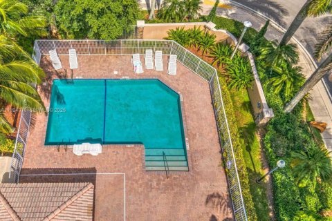 Купить таунхаус в Санрайз, Флорида 4 спальни, 145.67м2, № 1988447 - фото 8