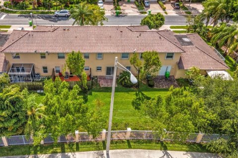 Купить таунхаус в Санрайз, Флорида 4 спальни, 145.67м2, № 1988447 - фото 10