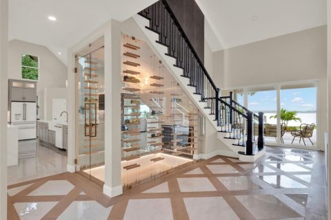 House in Merrit Island, Florida 5 bedrooms, 521.27 sq.m. № 1778793 - photo 8