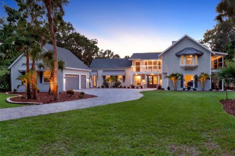 House in Merrit Island, Florida 5 bedrooms, 521.27 sq.m. № 1778793 - photo 3