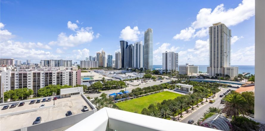 Кондоминиум с 3 спальнями в Санни-Айлс-Бич, Флорида № 1961360