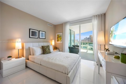 Снять в аренду кондоминиум в Санни-Айлс-Бич, Флорида 3 спальни, 135.73м2, № 1961360 - фото 15