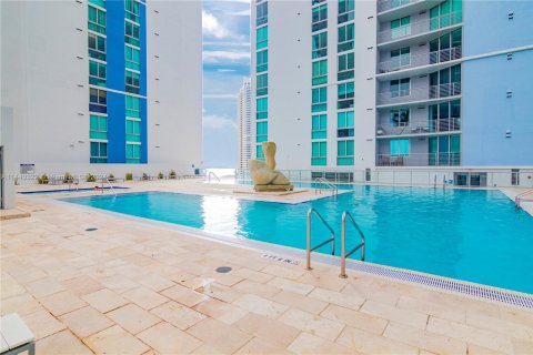 Condominio en venta en Miami, Florida, 2 dormitorios, 102.66 m2 № 1934300 - foto 27
