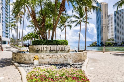 Condominio en venta en Miami, Florida, 2 dormitorios, 102.66 m2 № 1934300 - foto 26