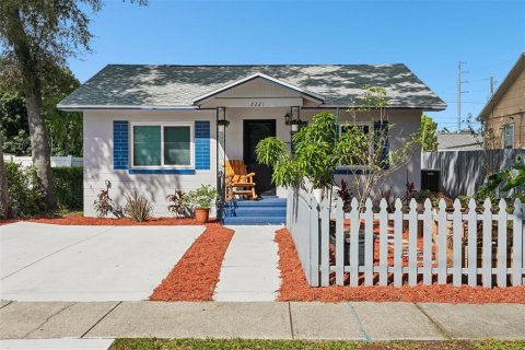 Villa ou maison à Saint Petersburg, Floride 3 chambres, 100.33 m2 № 2421936