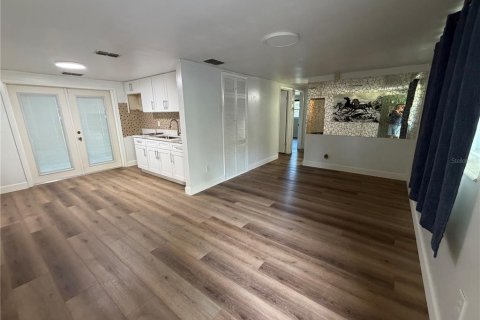 Villa ou maison à vendre à Zephyrhills, Floride: 3 chambres, 74.14 m2 № 2350126 - photo 15