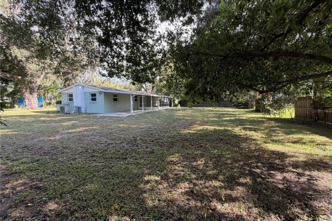 Villa ou maison à vendre à Zephyrhills, Floride: 3 chambres, 74.14 m2 № 2350126 - photo 21