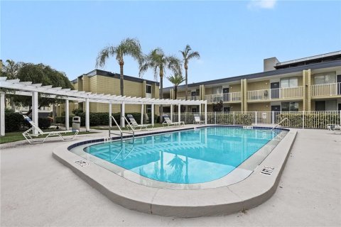 Condo in Tampa, Florida, 1 bedroom  № 2379235 - photo 14