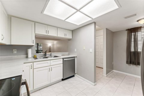 Condo in Clearwater, Florida, 2 bedrooms № 2369632 - photo 18