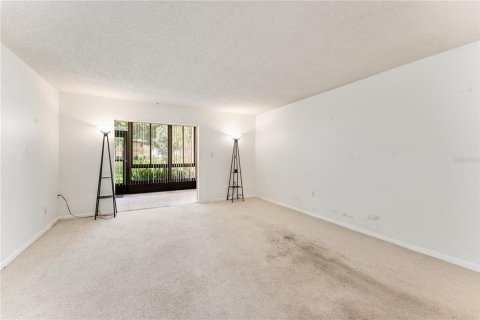 Condo in Clearwater, Florida, 2 bedrooms № 2369632 - photo 11