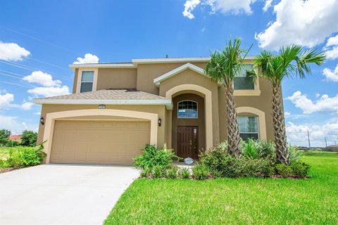 Casa en venta en Davenport, Florida, 6 dormitorios, 262.73 m2 № 1803071 - foto 1
