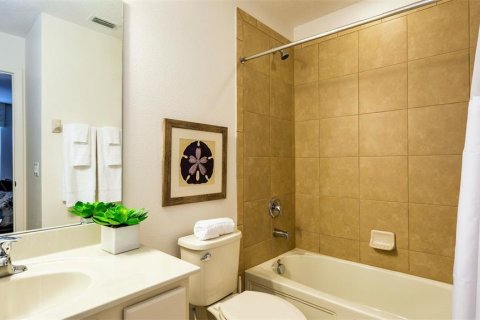 Casa en venta en Davenport, Florida, 6 dormitorios, 262.73 m2 № 1803071 - foto 19