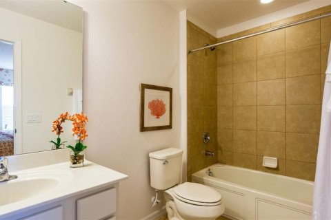 Casa en venta en Davenport, Florida, 6 dormitorios, 262.73 m2 № 1803071 - foto 22