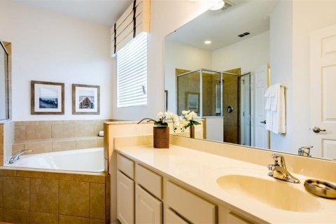 Casa en venta en Davenport, Florida, 6 dormitorios, 262.73 m2 № 1803071 - foto 16
