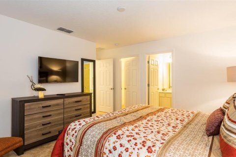 Casa en venta en Davenport, Florida, 6 dormitorios, 262.73 m2 № 1803071 - foto 21