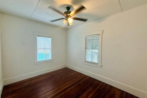 House in DeLand, Florida 2 bedrooms, 74.69 sq.m. № 2379704 - photo 11
