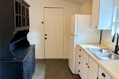 House in DeLand, Florida 2 bedrooms, 74.69 sq.m. № 2379704 - photo 15