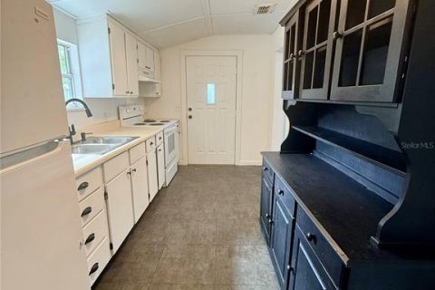 House in DeLand, Florida 2 bedrooms, 74.69 sq.m. № 2379704 - photo 16