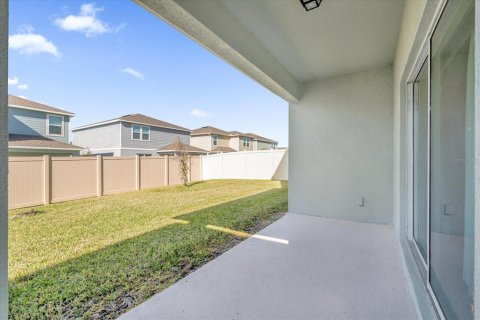 House in Davenport, Florida 4 bedrooms, 242.94 sq.m. № 1915673 - photo 22