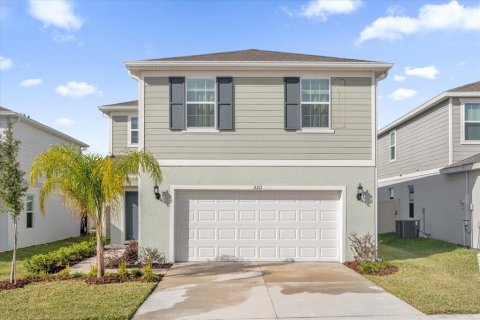 House in Davenport, Florida 4 bedrooms, 242.94 sq.m. № 1915673 - photo 1