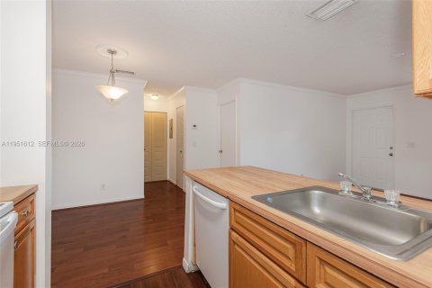 Снять в аренду кондоминиум в Пемброк-Пайнс, Флорида 2 спальни, 86.58м2, № 2006050 - фото 18