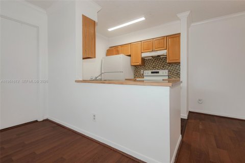 Снять в аренду кондоминиум в Пемброк-Пайнс, Флорида 2 спальни, 86.58м2, № 2006050 - фото 13