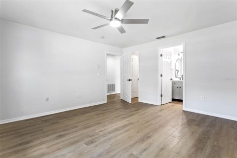 Casa en alquiler en Tampa, Florida, 3 dormitorios, 121.33 m2 № 1918511 - foto 17