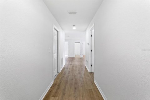 Casa en alquiler en Tampa, Florida, 3 dormitorios, 121.33 m2 № 1918511 - foto 5