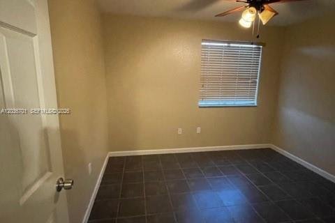 Adosado en alquiler en Hialeah, Florida, 3 dormitorios, 128.76 m2 № 2085005 - foto 10