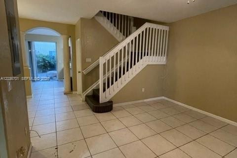 Adosado en alquiler en Hialeah, Florida, 3 dormitorios, 128.76 m2 № 2085005 - foto 6