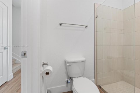 Townhouse in Pembroke Pines, Florida 4 bedrooms, 185.25 sq.m. № 1972625 - photo 23