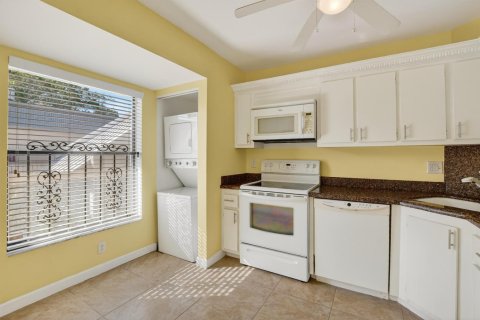 Copropriété à vendre à Deerfield Beach, Floride: 2 chambres, 90.3 m2 № 2377039 - photo 19