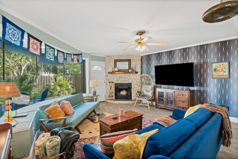 Condo in Cape Canaveral, Florida, 2 bedrooms  № 2349839 - photo 8