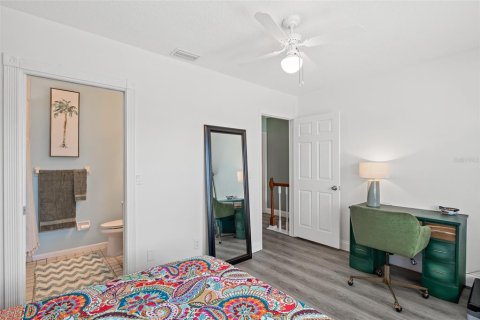 Condo in Cape Canaveral, Florida, 2 bedrooms  № 2349839 - photo 27