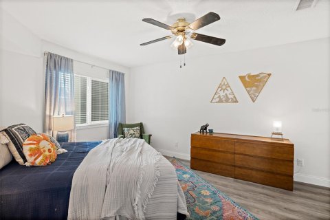 Condo in Cape Canaveral, Florida, 2 bedrooms  № 2349839 - photo 21