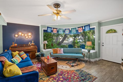 Condo in Cape Canaveral, Florida, 2 bedrooms  № 2349839 - photo 7