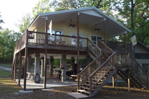 Villa ou maison à vendre à Branford, Floride: 2 chambres, 83.24 m2 № 1902622 - photo 4