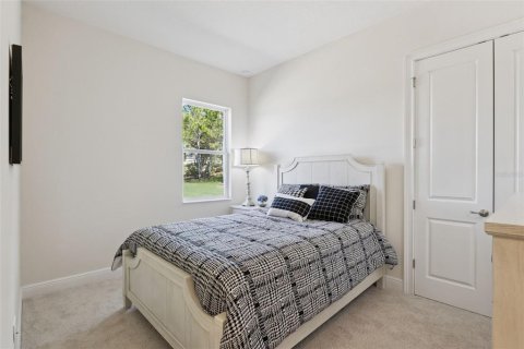 House in Lady Lake, Florida 3 bedrooms, 235.23 sq.m. № 2149019 - photo 30