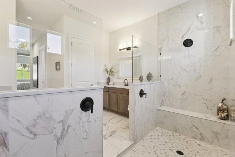 House in Lady Lake, Florida 3 bedrooms, 235.23 sq.m. № 2149019 - photo 24