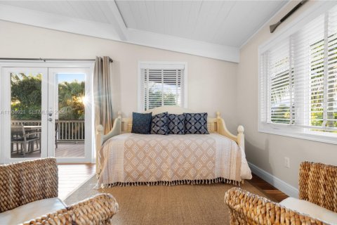 House in Tavernier, Florida 3 bedrooms, 161.93 sq.m. № 2088636 - photo 14