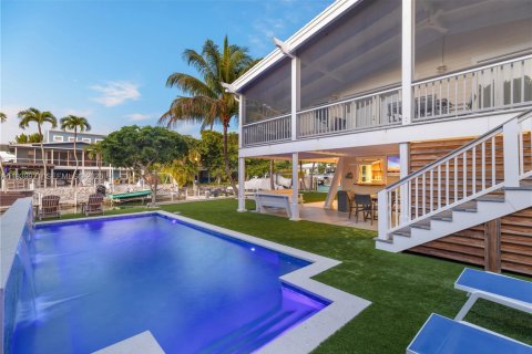 House in Tavernier, Florida 3 bedrooms, 161.93 sq.m. № 2088636 - photo 3